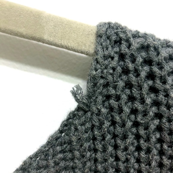 LORD & TAYLOR knit sweater - Picture 3 of 3